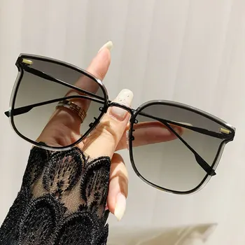 2023 Retro Kare Güneş Kadınlar Lüks Marka Tasarım Çerçevesiz Degrade güneş gözlüğü Moda Bayanlar Büyük Boy Gözlük